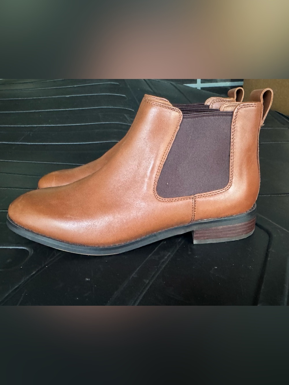 NEW Clarks Men's Brown Leather Chukka Boots